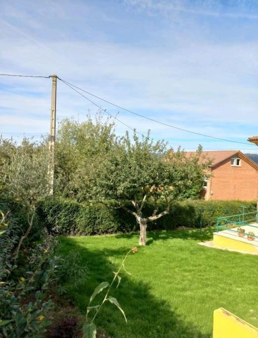 Casa Con Finca En Oviedo El Casero ภายนอก รูปภาพ